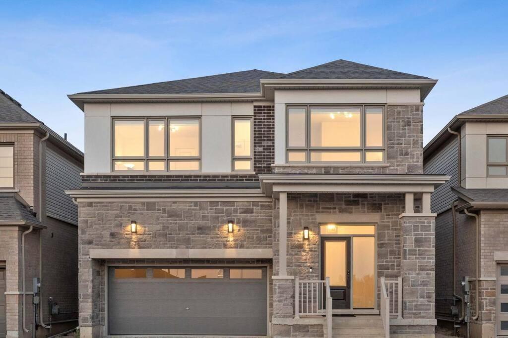 Barrie Luxe, Pool Table 6 Bedroom 6 Ba Custom Design A+ Location المظهر الخارجي الصورة