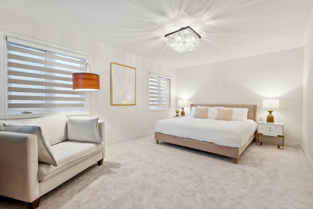 Barrie Luxe, Pool Table 6 Bedroom 6 Ba Custom Design A+ Location المظهر الخارجي الصورة